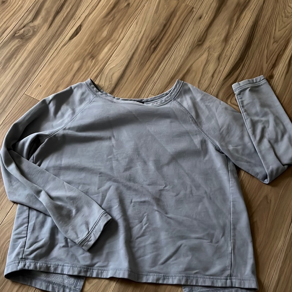 Gap open back sweatshirt
